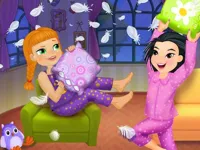 https://arcade-games.site/game/crazy-pillow-fight-party